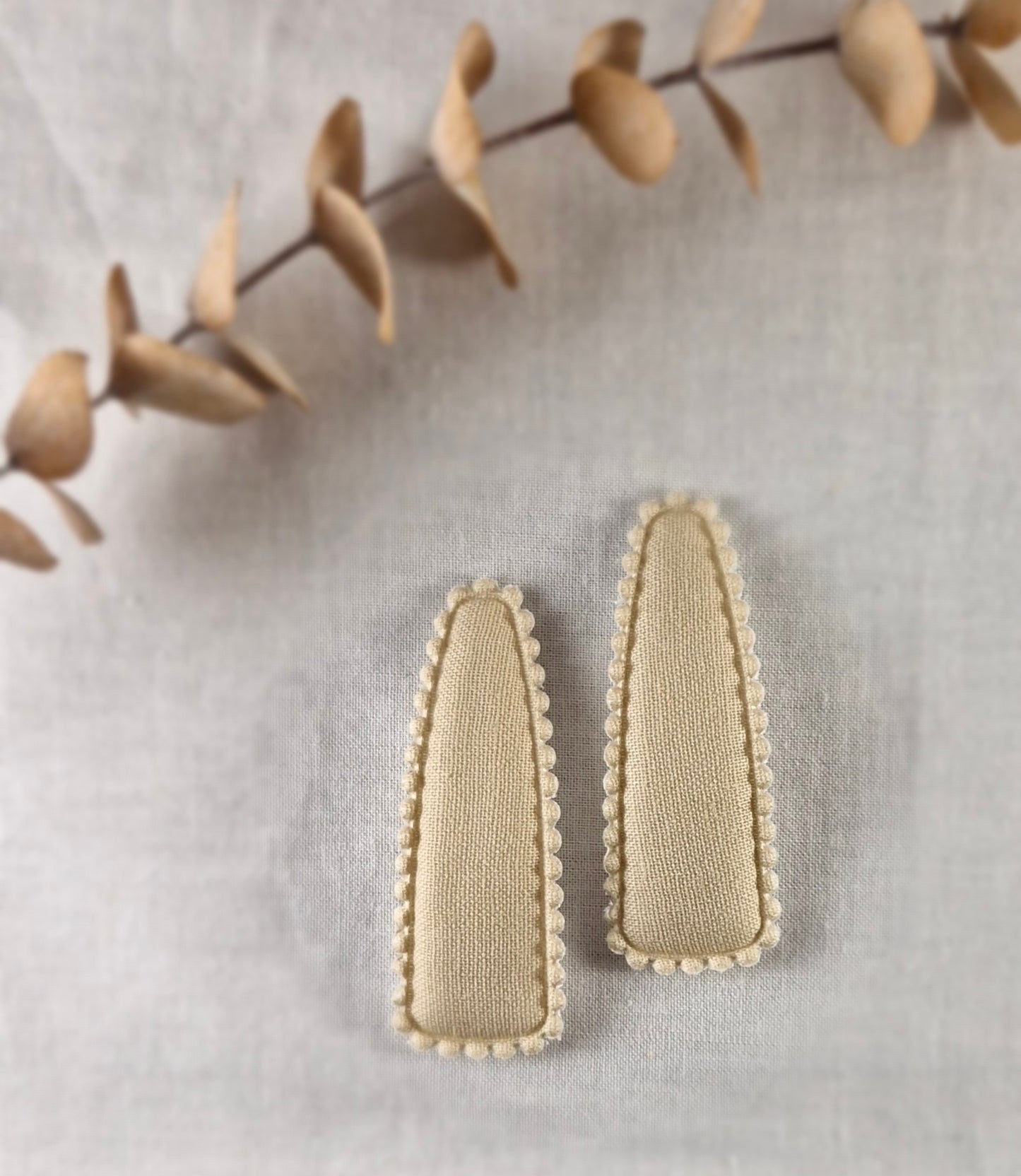 Snap Hair Clip - Padded Triangle - Solid Cream