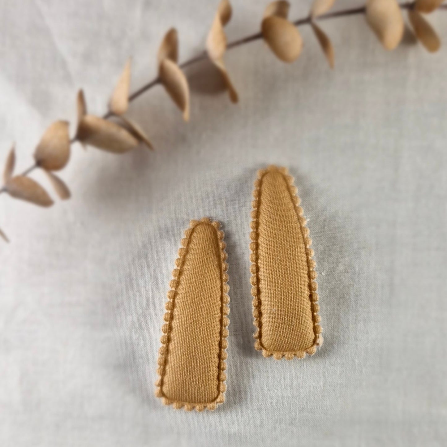 Snap Hair Clip - Padded Triangle - Solid Caramel