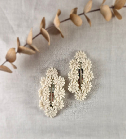 Snap Hair Clip - Flower Detail - Cream