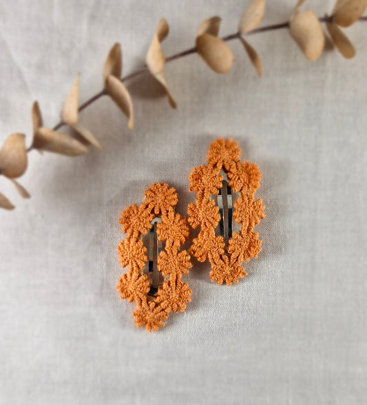 Snap Hair Clip - Flower Detail - Apricot