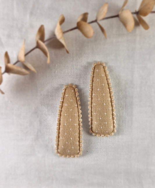 Snap Hair Clip - Padded Triangle - Dark Beige with white crosses