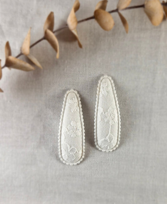 Snap Hair Clip - Padded Triangle - White Broderie Anglaise