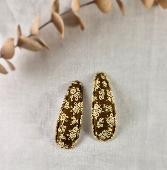 Snap Hair Clip - Padded Triangle - Dark Tan with Cream Floral